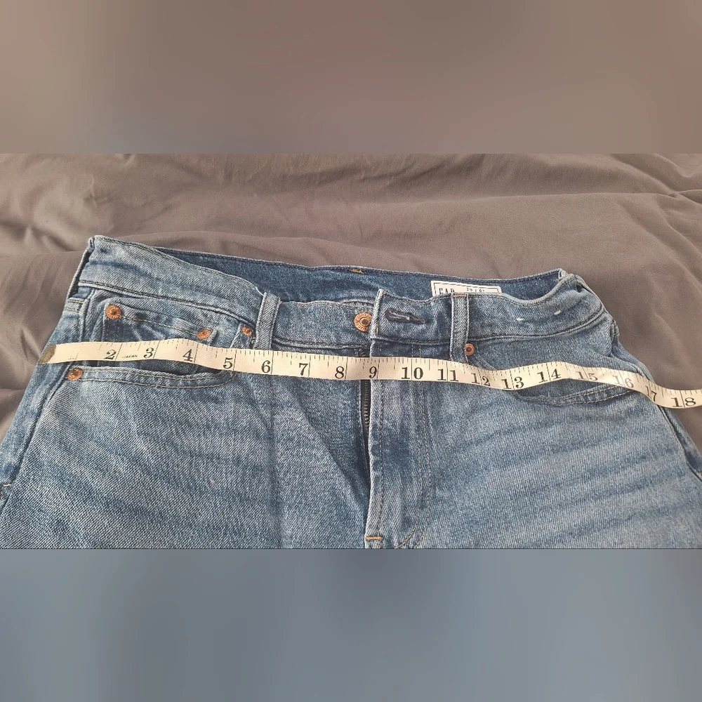 Gap 90's Straight High Rise, Size 29 - Picture 3 of 4
